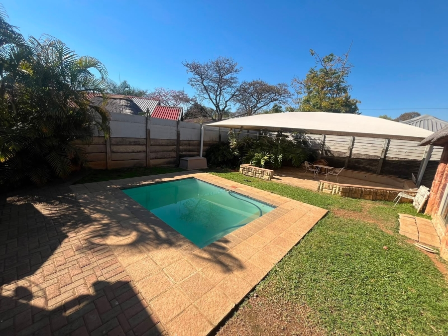 3 Bedroom Property for Sale in Geelhoutpark North West